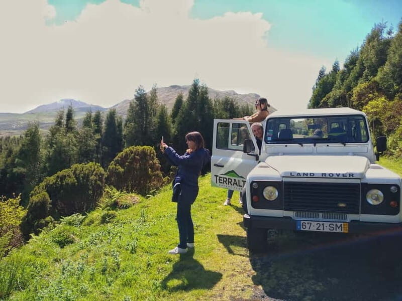 1-day jeep tour on Pico Island - Azores - São Roque do Pico pass-through: a village stop that adds human texture