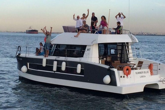 1H power catamaran up to 18 people in Lisbon - Best For: Who This Private Catamaran Fits Perfectly