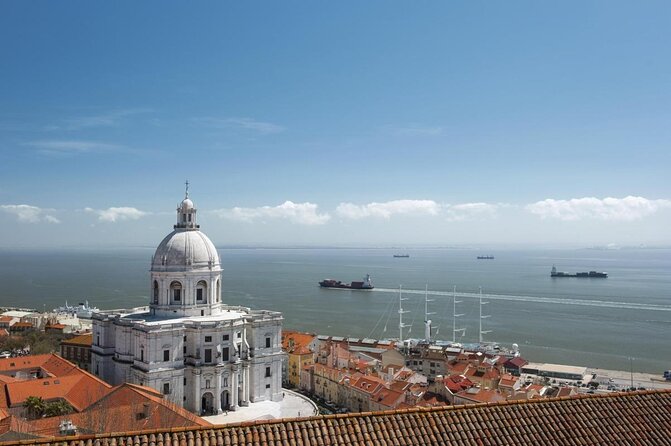 1h Secret Lisbon by Tuk Tuk - Mouraria, Graça & Alfama - Key things to know before you go