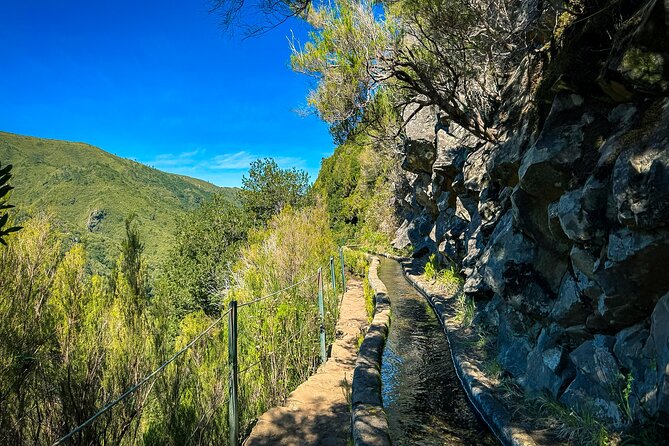 25 Fountains Levada: Hiking Tour in Madeira Rabaçal Valley (PR6) - What the guides do for the experience (and why names keep showing up)