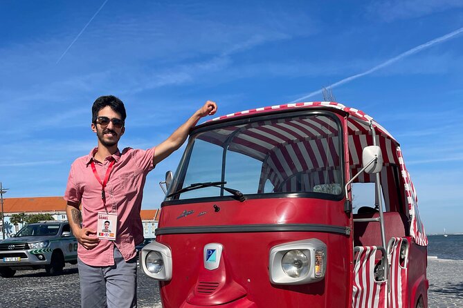 2h Lisbon Private Historical Center Tour by Tuk Tuk - Stop 4: Miradouro Das Portas Do Sol