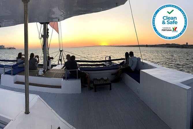 2H Private Sailing Catamaran "Vertigo" Tour in Lisbon up to 18pax - Meeting point at Bom Sucesso: how to keep it stress-free