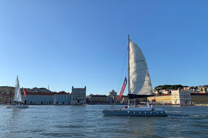 2H Private Sailing Catamaran "Vertigo" Tour in Lisbon up to 18pax - Price per private group: how to judge the value