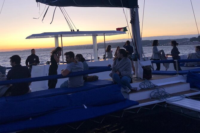 2H Private Sailing Catamaran "Vertigo" Tour in Lisbon up to 18pax - Who should choose this 2-hour Vertigo sailing charter?