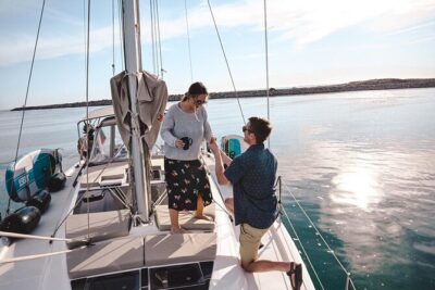 3 Hour Boat Trip to Ponta da Piedade - Meeting at R. Teixeira da Mota and How the Small-Group Yacht Works