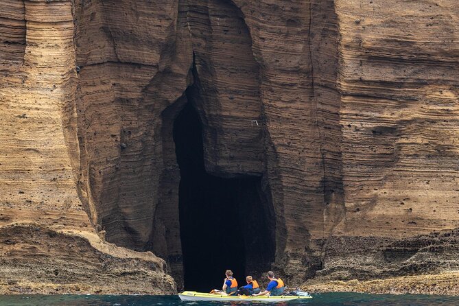 3 Hour Kayak Guided Tour in Islet of Vila Franca Do Campo - Stop at the Islet: 1 Hour on Vila Franca do Campo (Admission Included)