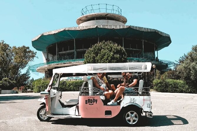 3 Hour Lisbon Private Guided Tour via Tuk Tuk - Getting Picked Up in Chiado: The Easy Starting Point