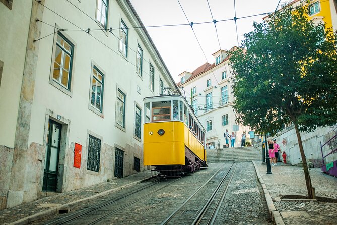 3-Hour Private Guided Walking Tour of Lisbon - Praça do Comércio (Terreiro do Paco) and Tejo River views