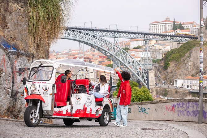 3 Hour Tuk tuk Tour in Porto - Key things you’ll notice on this tuk-tuk loop