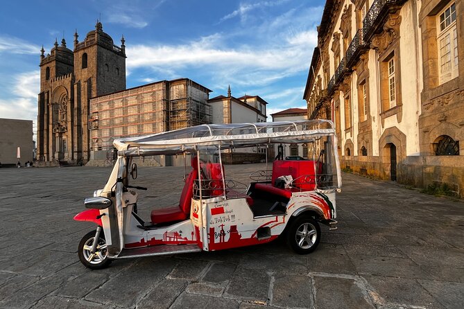 3 Hour Tuk tuk Tour in Porto - Private format (up to 3) and what that means for your time