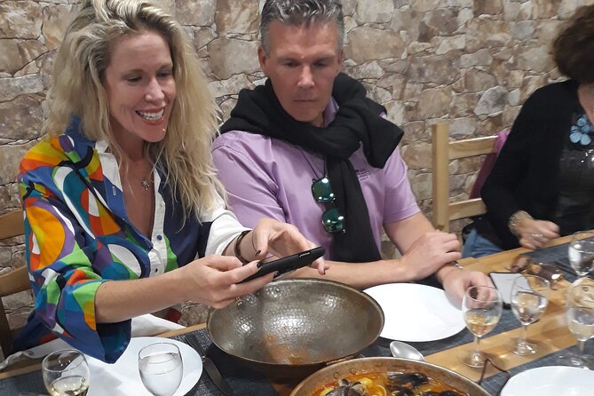 3 Hours Classic Food Tour in Faro - Entering Faro’s Old Walls at Arco da Vila