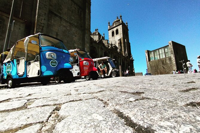 3h30 tour in Porto by Tuk Tuk - Entering Porto by Narrow Lanes and Fast Sight-Reads