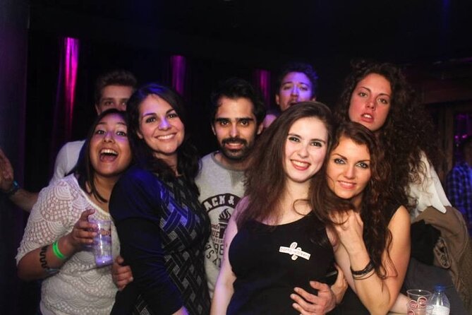 4-hour Guided Porto Pub Crawl with 6 drinks and VIP CLUBentry - Key points before you go