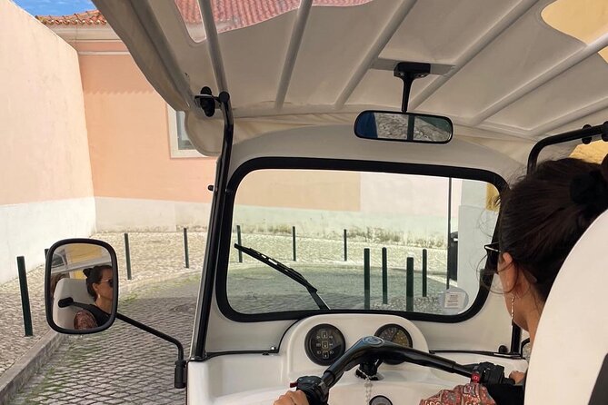 4-Hour Lisbon Highlights: Discover the best by TukTuk - The route that gets your bearings fast: Cathedral, Mouraria, and top-of-hill views