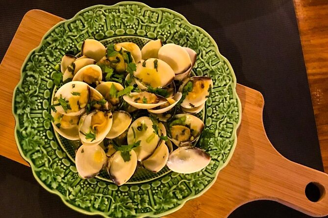 4-Hour Traditional Portuguese Food & Wine Tour in Porto - Where You Start: Church of Saint Ildefonso to Porto’s Center