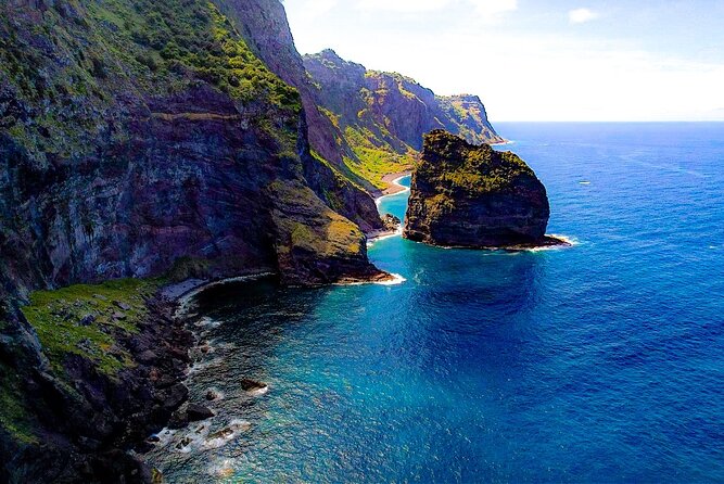 4x4 Jeep Tour to East & Northeast of Madeira - The off-road Laurisilva stretch between Faial and Santana