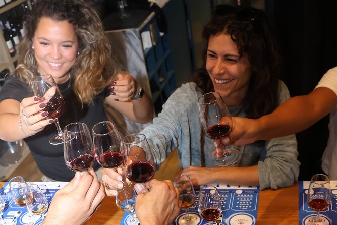 5 Port Wine Tasting with pairings - A 90-minute Port lesson in Porto (with real pairing practice)