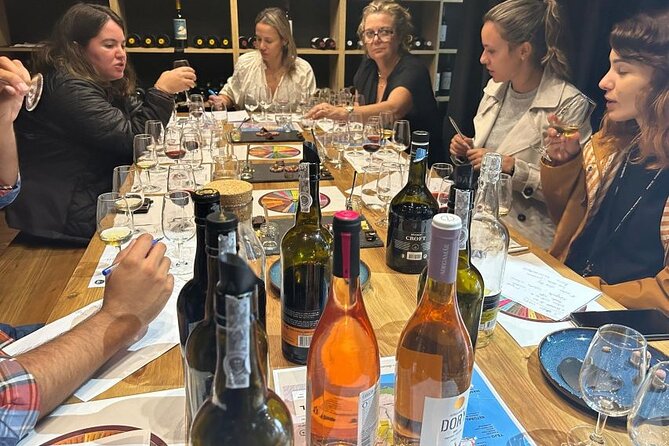 5 Port Wine Tasting with pairings - What you’ll taste: five Ports plus smart local pairings