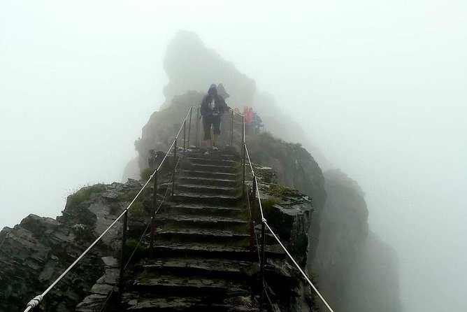 Achadas Teixeira- Pico Ruivo -& Pico pedras/Queimadas forest walk - What the walking is like: pace, effort level, and why 6 hours can feel longer