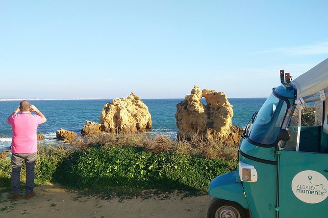 Albufeira: A Local Experience w/food tasting & local shops - Viewpoint photo stops: getting the best angles without the car hassle