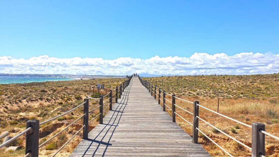 Albufeira: E-Bike tour of Nature Trails and Tradition - E-bike ride comfort and pace: easy on legs, attentive on safety