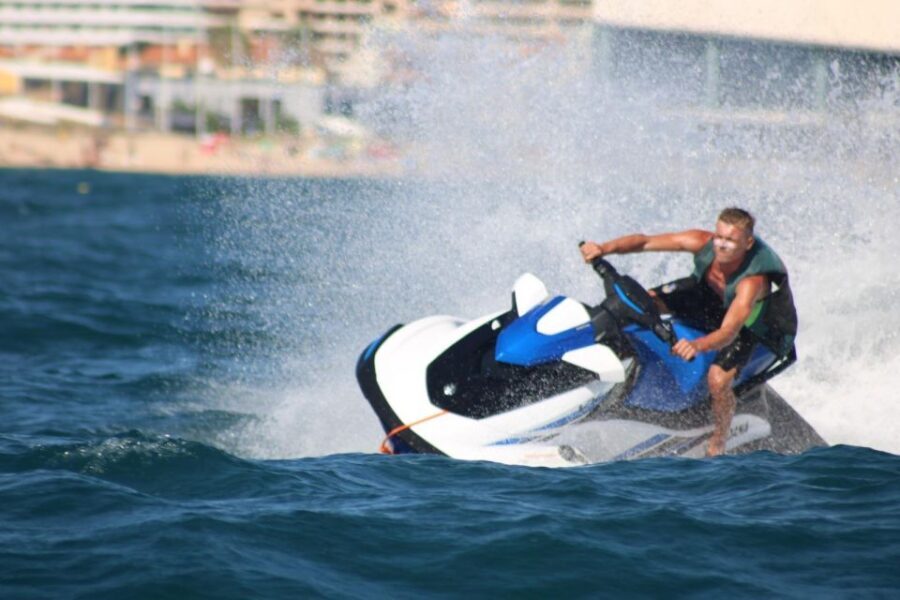 Albufeira: Jet Ski Rental - The 30 Minutes on the Water: Rocha Baixinha and Staff Close by
