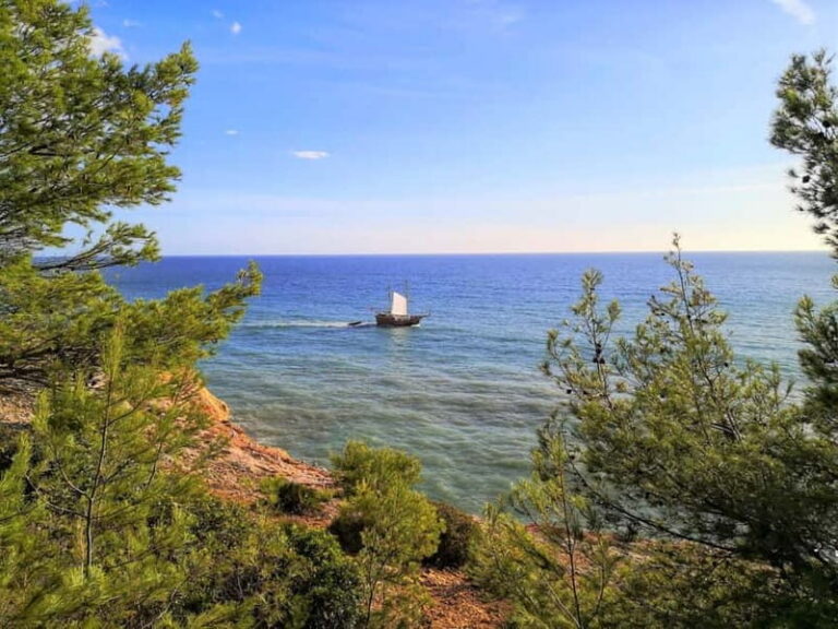 Albufeira, Olhão, Faro : Seven Hanging Valleys Guided Hiking - Getting to the trail from Olhão (and why the transfer is worth it)