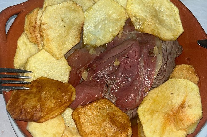 Albufeira: Portuguese Traditional Dinner & Wines Experience - Who should book this dinner and wines night