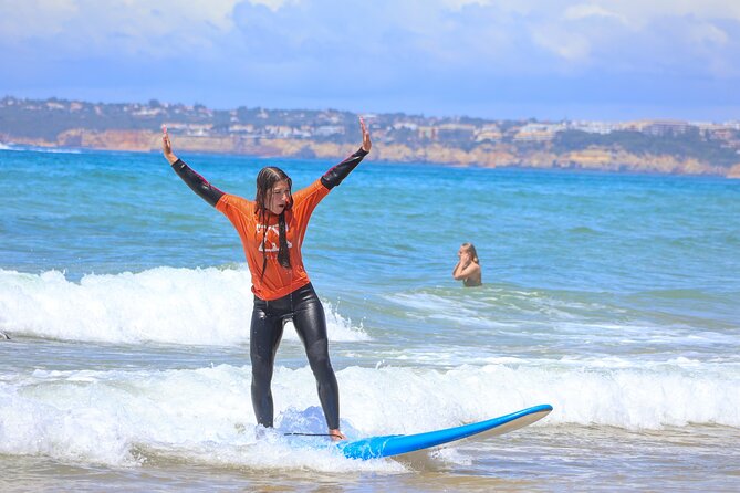 Albufeira Surf Lesson – Wetsuit & Board Included - Where the lesson starts: Gale Beach meeting spot and first moments