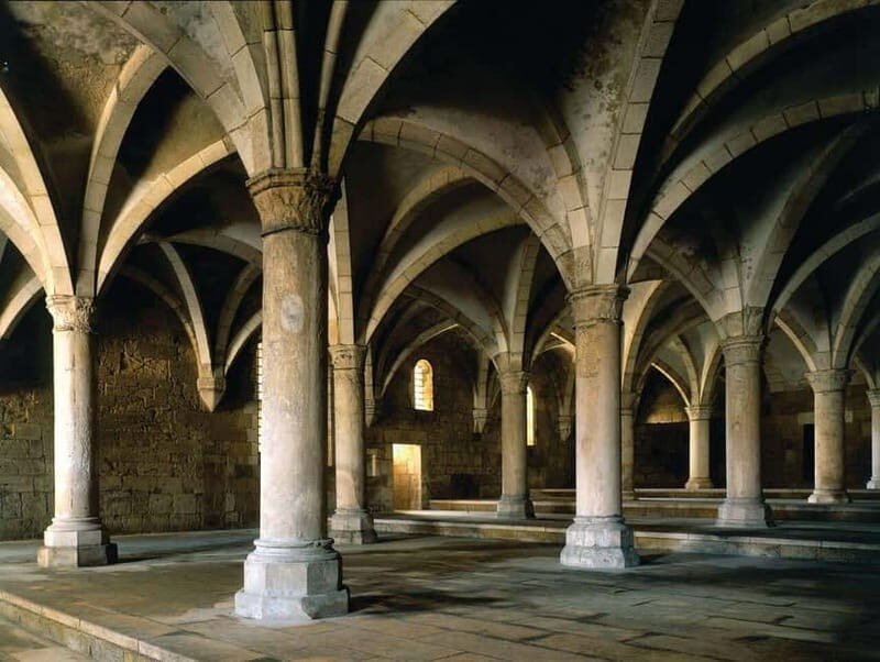 Alcobaça: Entry to UNESCO Alcobaça Monastery - Key moments I’d plan around