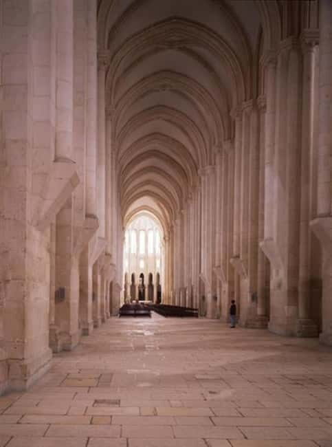 Alcobaça: Entry to UNESCO Alcobaça Monastery - Accessibility and practical comfort on site