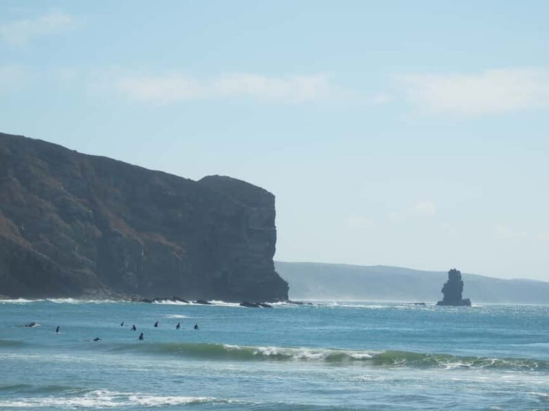 Algarve: 2-Hour Beginner Surf Lesson - Small group coaching: what the instructor attention feels like