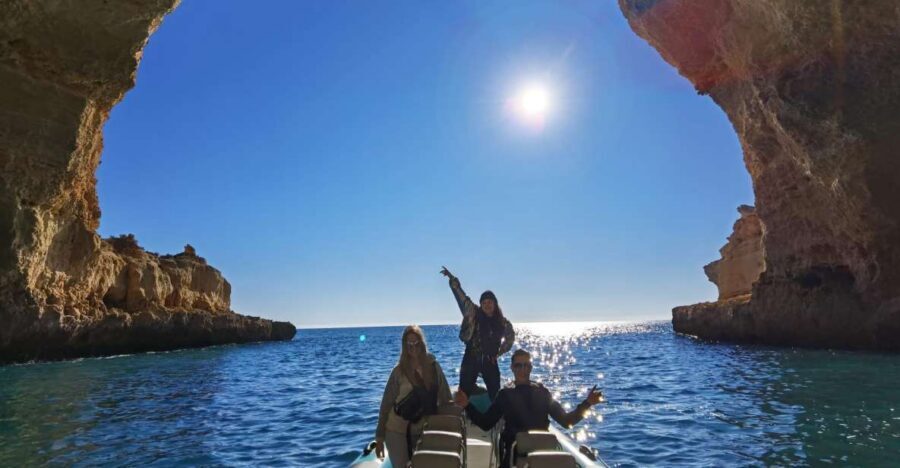 Algarve: Benagil Caves 2-Hour Private Tour - From Portimão to the Atlantic in Two Hours