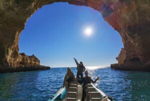 Algarve: Benagil Caves 2-Hour Private Tour - The Rio Arade Cruise: Ferragudo, Caneiros, and the Roman Tower