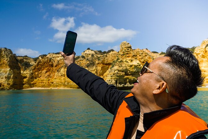 Algarve Private Tour from Lisbon with Benagil Caves Boat Trip - Lunch reality check: plan to eat after the boat