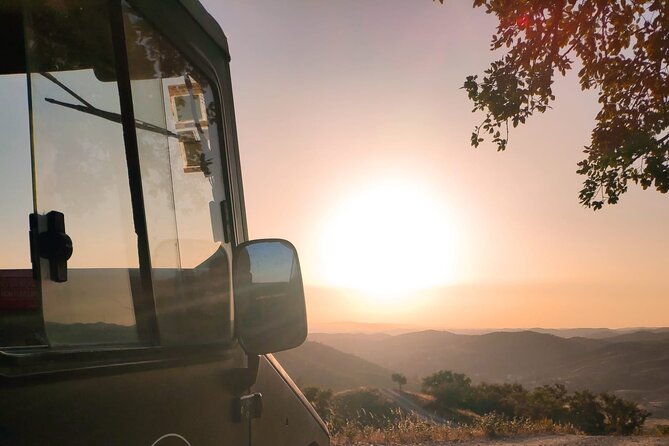 Algarve Sunset Safari Tour from Albufeira - Sunset on the Mountain: The Cava Moment and the Cold at the Top