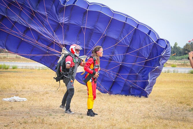 Algarve Tandem Skydive 15.000ft - Price and value: is $264.95 worth a 15,000ft jump?
