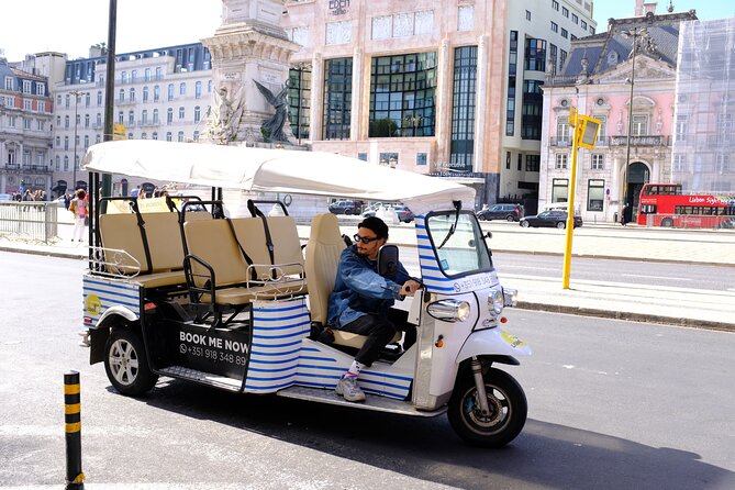 All City Premium Private Guided Tour by Tuk-Tuk in Lisbon - Lisbon Cathedral and Portas do Sol: the fast way into old Lisbon