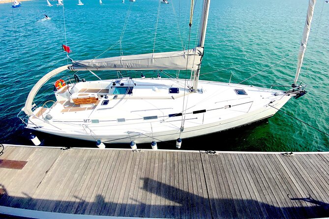 Amazing Tour on Sailing Boat - On-board comfort: drinks, fleece, and the small touches that matter