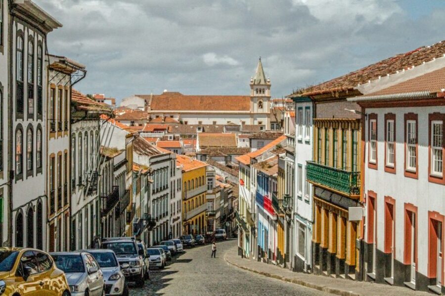 Angra do Heroísmo: Walking Tour with Local Pastry and Coffee - Teatro Angrense: the 19th-century stage you pass with purpose