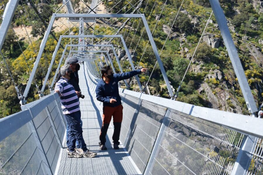 Arouca: Guided Tour Paiva Walkways + 516 Suspension Bridge - Should you book the Arouca Paiva Walkways + 516 Bridge tour?