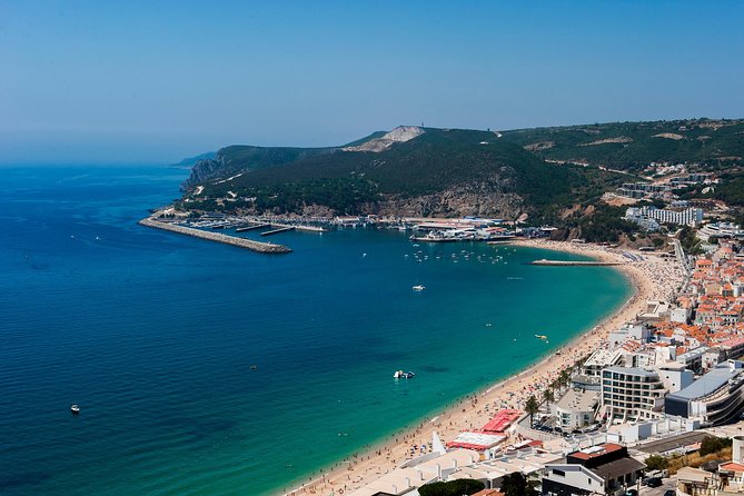 Arrabida and Sesimbra Small-Group Day Trip from Lisbon with Wine Tasting - Cristo Rei: closing the day with Lisbon from afar