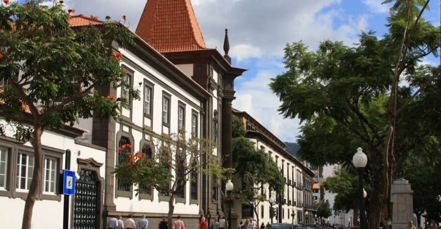 Audio Guide Citywalk Funchal for Cruise Guests - Key points before you set off