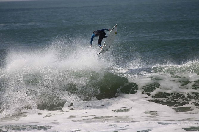 Aulas de Surf - Who Should Book This Surf Lesson (and Who Might Skip It)
