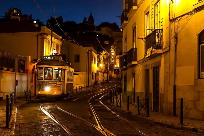 Authentic Alfama Experience: Fado Music and Cultural Walking Tour - The Alfama walk: getting your bearings fast