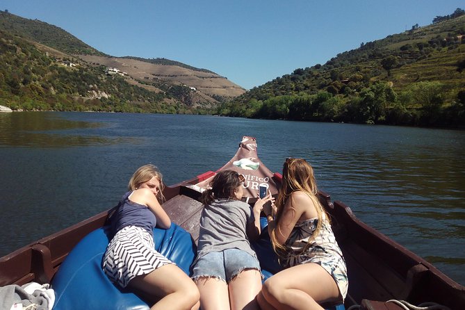 Authentic Douro Valley - small-Group Tour (Max 7) - Douro Valley village viewpoints: why the quick 15 minutes matters