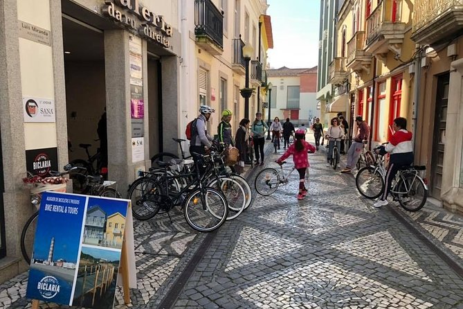 Aveiro Rent a Bike - 4 hours - Family-Friendly Cycling Without Splitting Up
