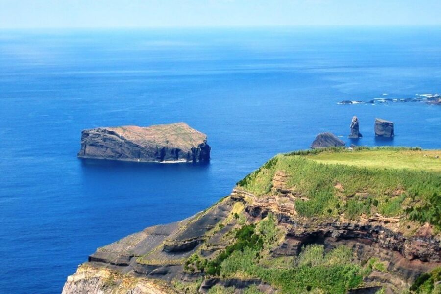 Azores: Sete Cidades Scenic Jeep Tour from Ponta Delgada - The 4WD ride: fun off-road, plus comfort and safety notes