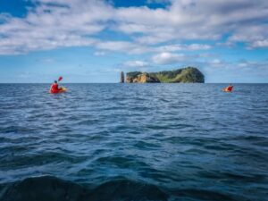 Azores: Vila Franca do Campo Islet Kayaking Experience - The Anel da Princesa circuit: volcanic islet, caves, and guided stories