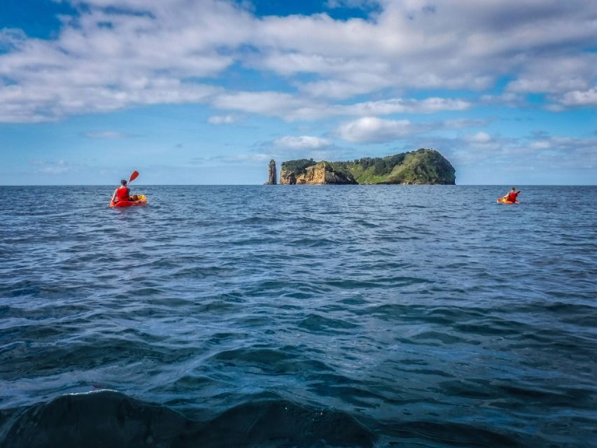 Azores: Vila Franca do Campo Islet Kayaking Experience - The Anel da Princesa circuit: volcanic islet, caves, and guided stories